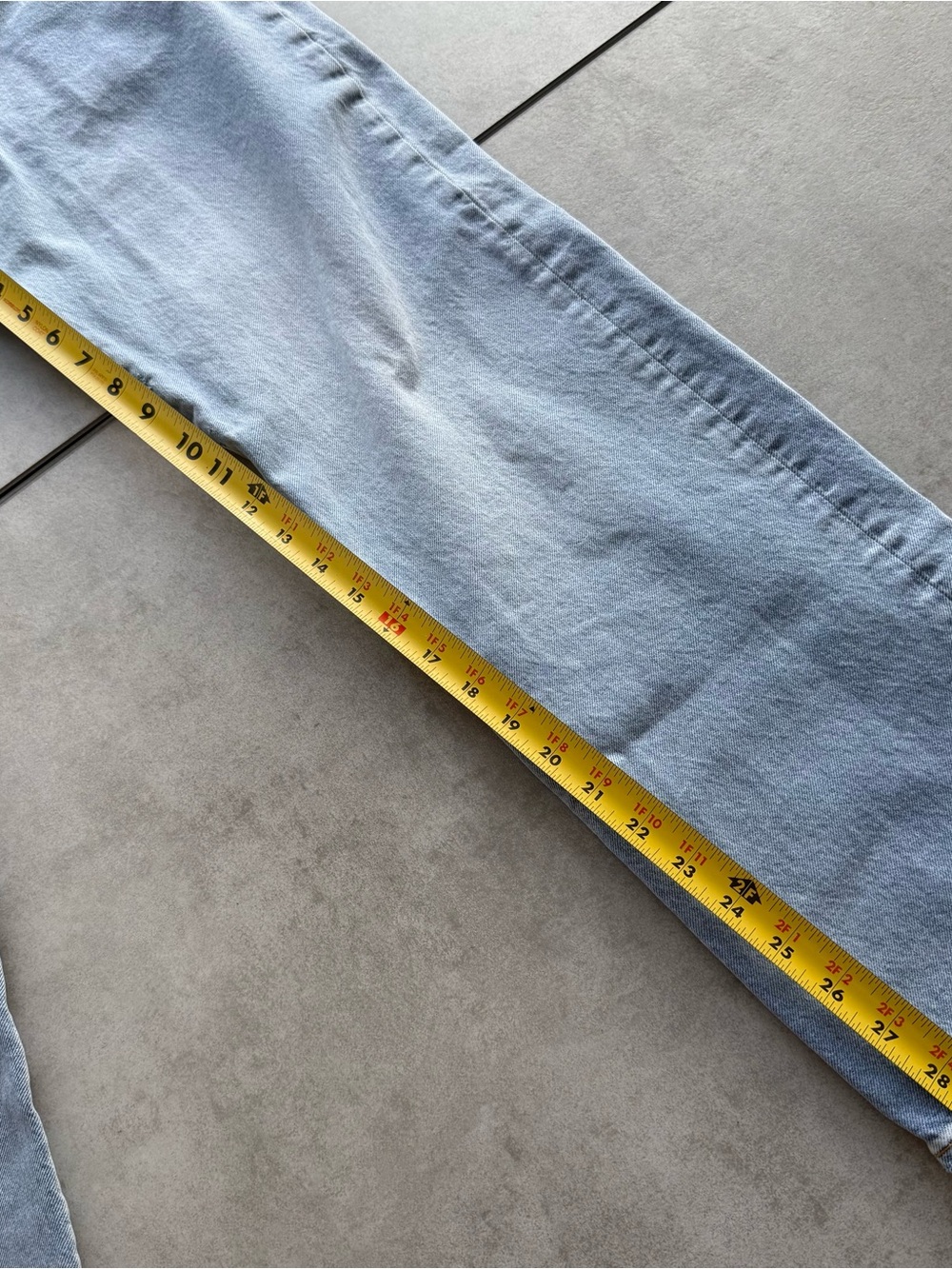 Levi’s 501 Jeans straight legs SZ 36 /32 light Blue Button fly logo Cotton - Picture 6 of 9
